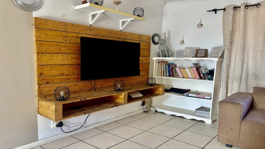 3 Bedroom Property for Sale in Zonnendal Western Cape